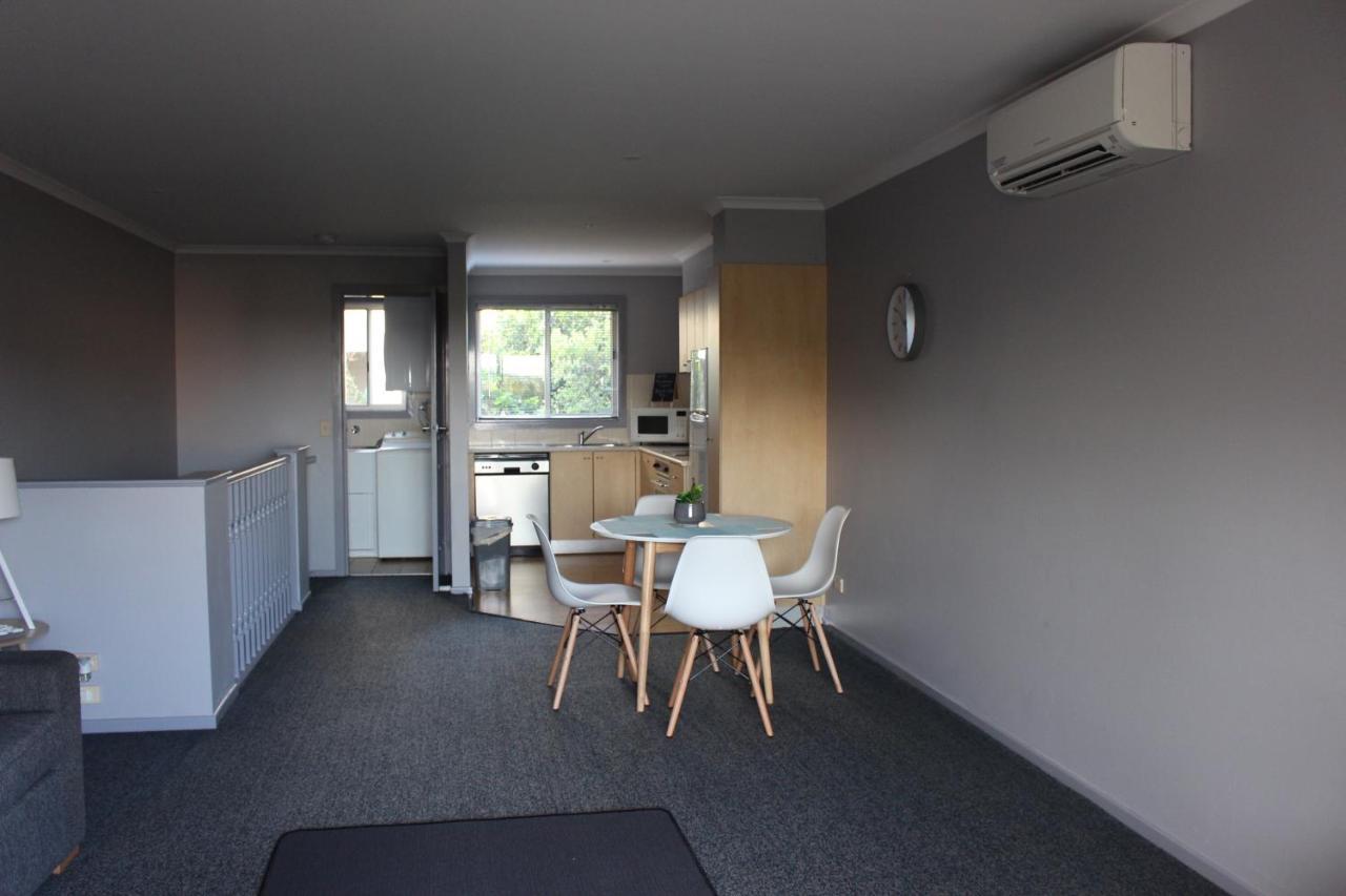 Aqualuna Apartments Sapphire Beach Extérieur photo